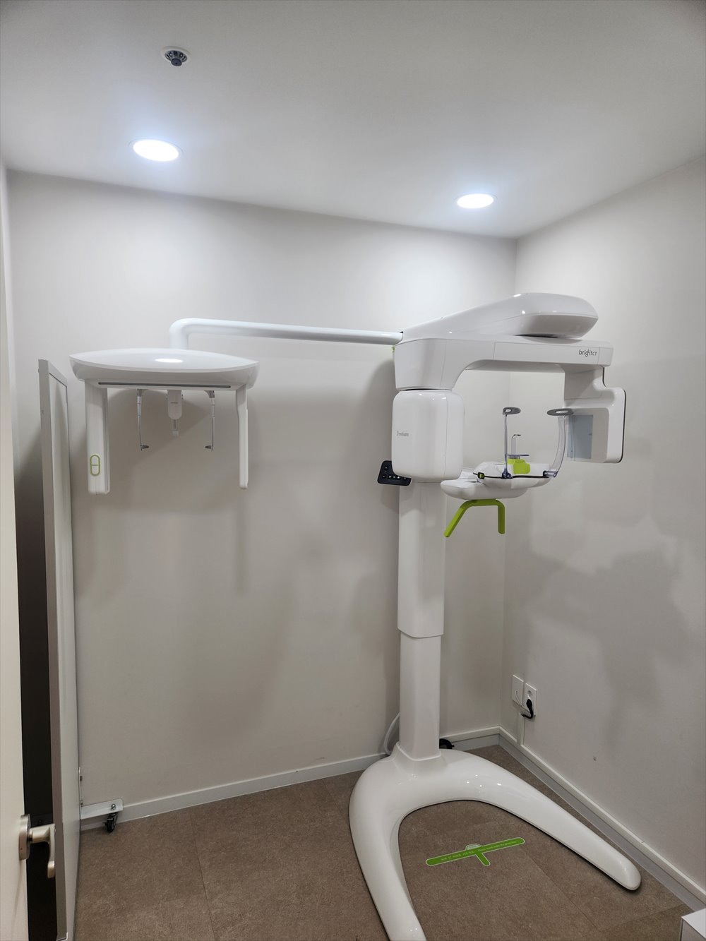 365봄플란트치과 3D CT 장비